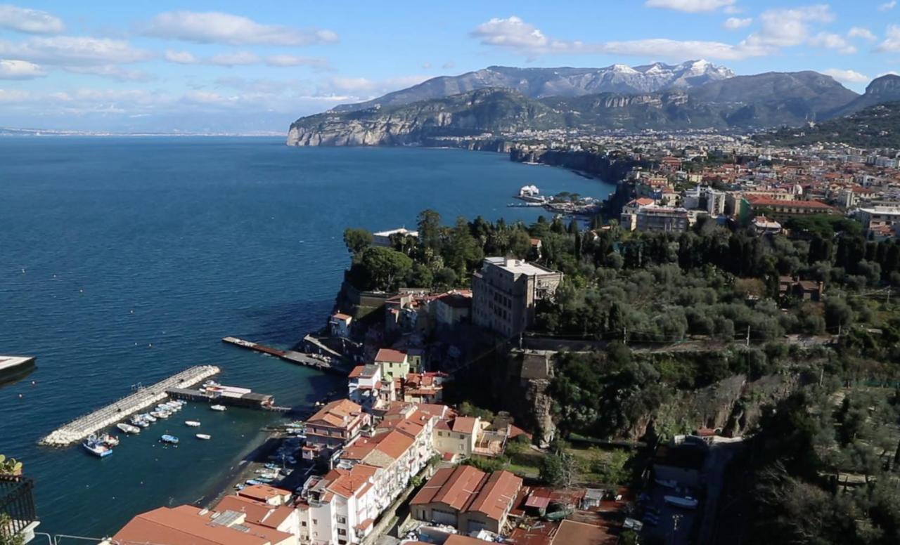 Happy Flat On The Sea Leilighet Sorrento Eksteriør bilde